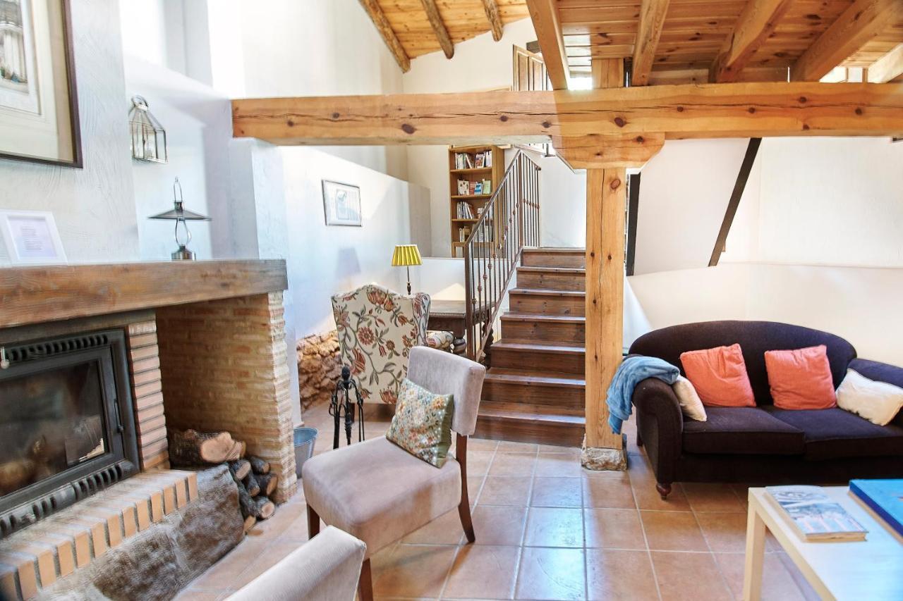 Hestia Vut Villa Ayllón Екстериор снимка